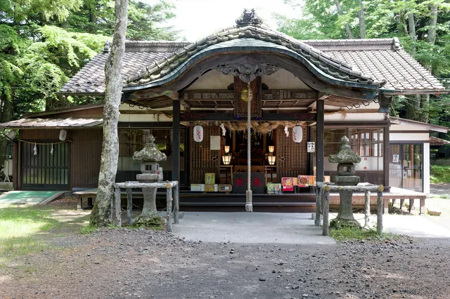 Suwa-jinja Shinto Shrine